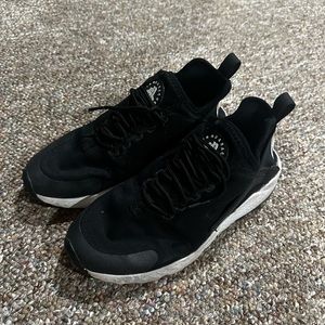 Women’s Nike Air Huaraches